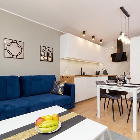 Beautiful Two-Bedroom Apartment Warsaw Bielany By Noclegi Renters Esterno foto