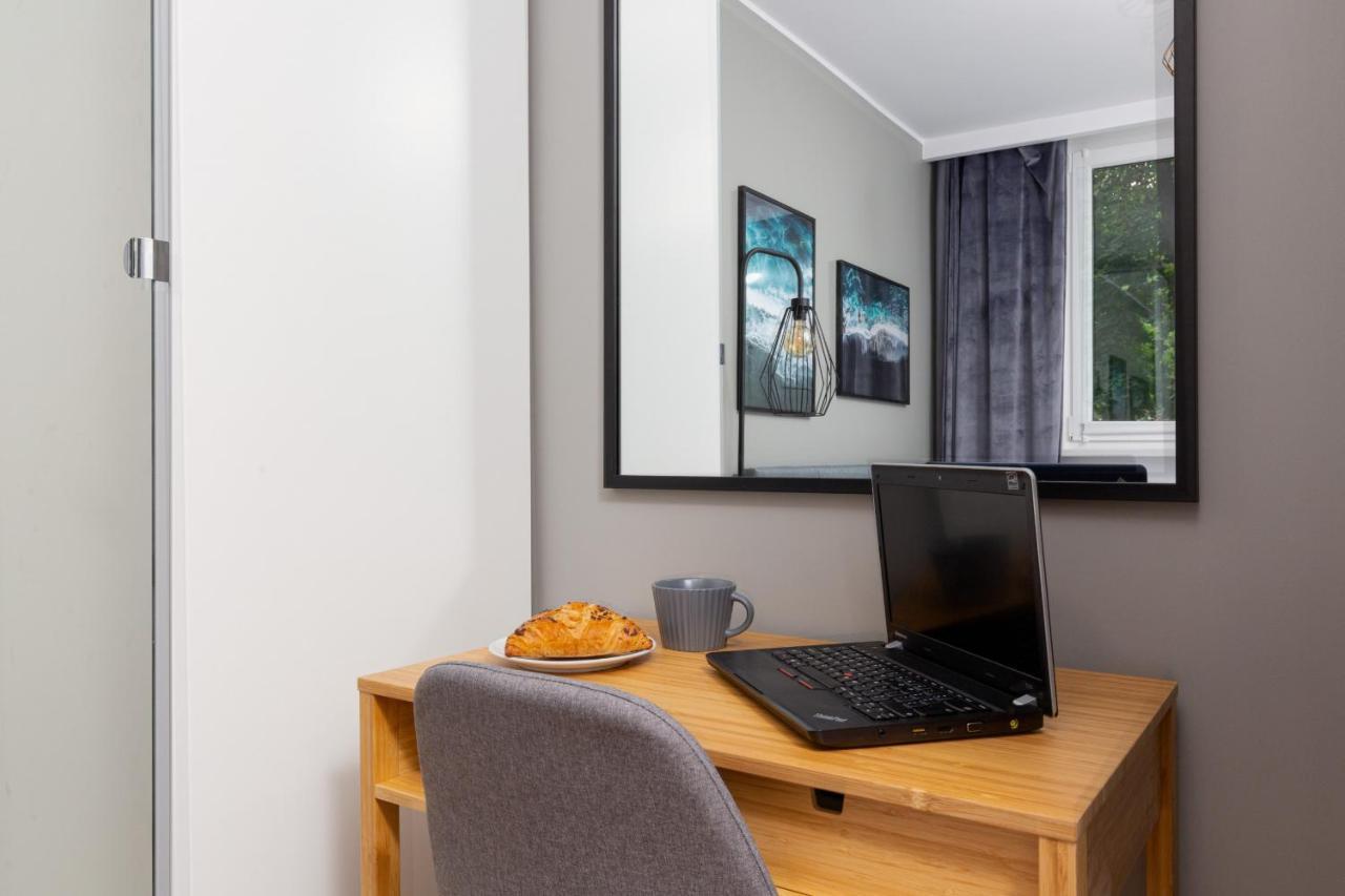 Beautiful Two-Bedroom Apartment Warsaw Bielany By Noclegi Renters Esterno foto