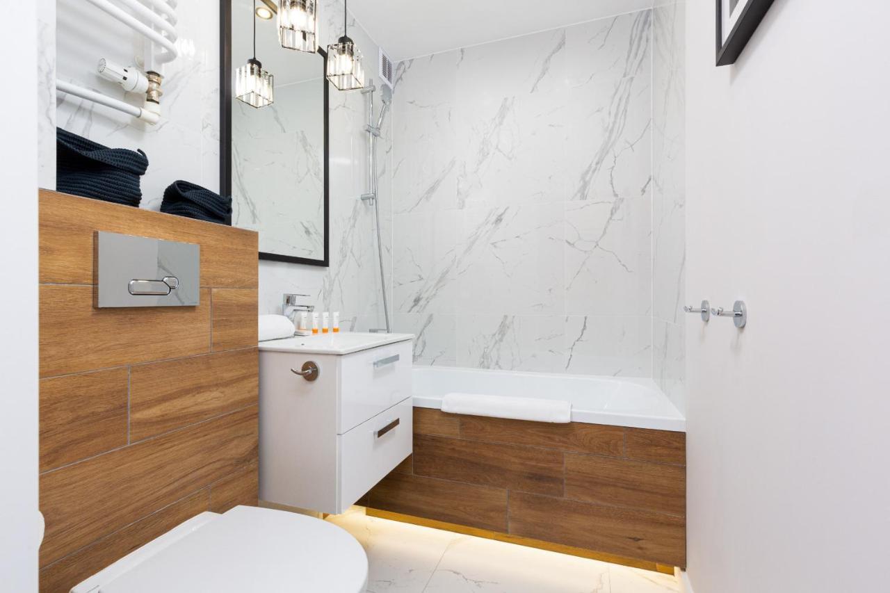 Beautiful Two-Bedroom Apartment Warsaw Bielany By Noclegi Renters Esterno foto